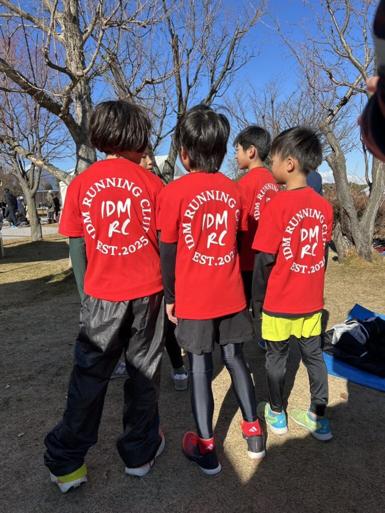 画像：チームウェア制作：「IDM RUNNING CLUB」様